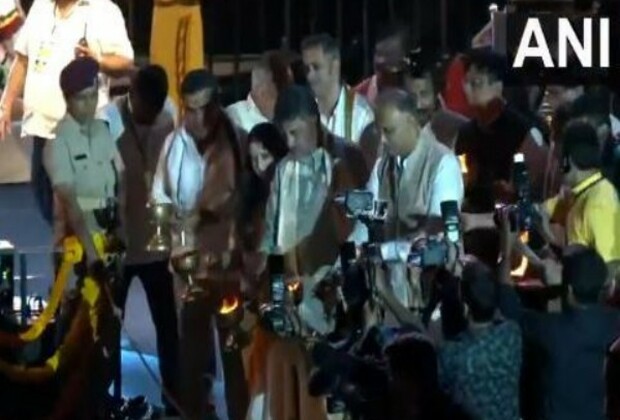 Karnataka: Dy CM DK Shivakumar performs cauvery aarti in Bengaluru