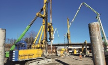  Bauer Spezialtiefbau is installing 74 fully cased large-diameter bored piles as part of the foundation work for a new railway overpass in Rosenheim, Germany