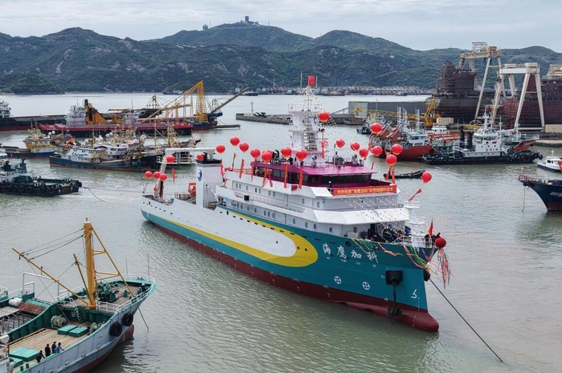 In a land of state giants, 37 Chinese fishermen carve out private path to farthest waters