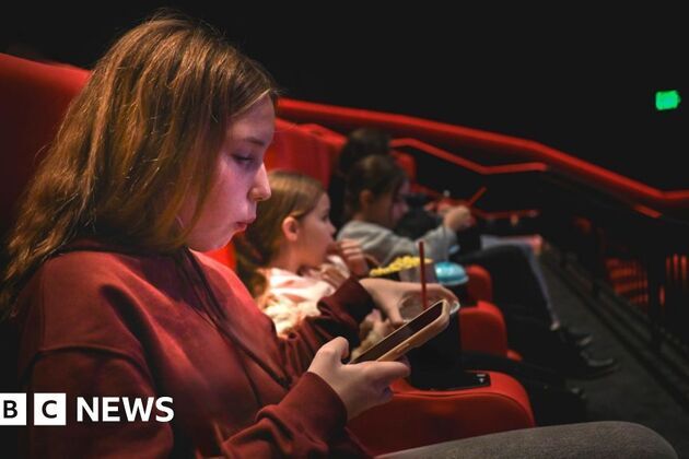 Caernarfon's Galeri cinema bans unaccompanied under-16s from evening screenings