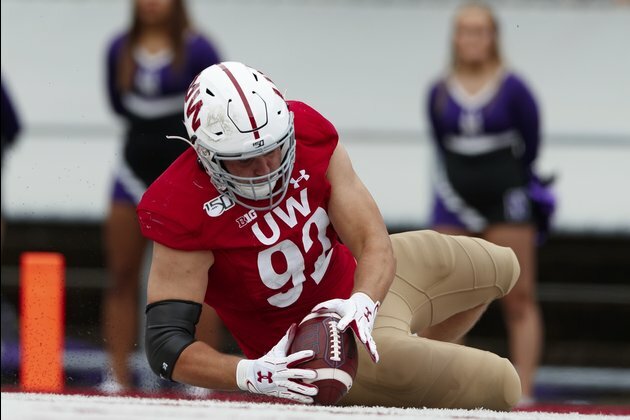 No. 19 Northwestern posts statement win over No. 10. Wisconsin