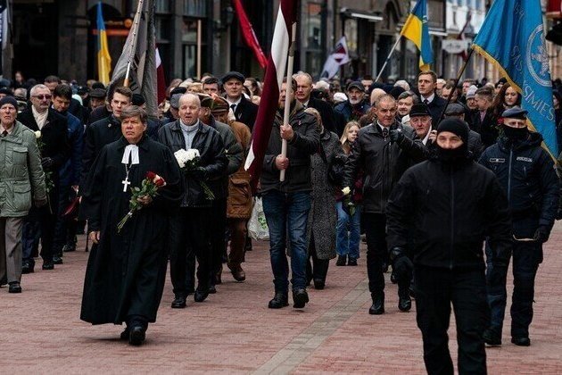 Nazis honored in EU countrys capital