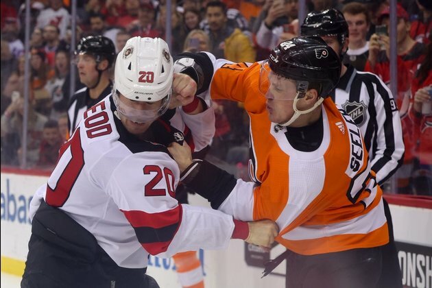 Flyers-Devils, Islanders-Rangers set for MetLife Stadium in '24