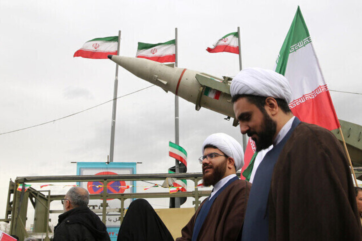 Intelligence reports contradict Trumps claims about Iran  NYT