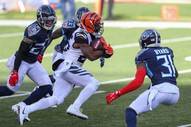 Bengals RB Bernard (concussion) questionable for Sunday