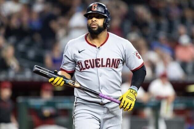 Reports: Diamondbacks signing veteran 1B Carlos Santana