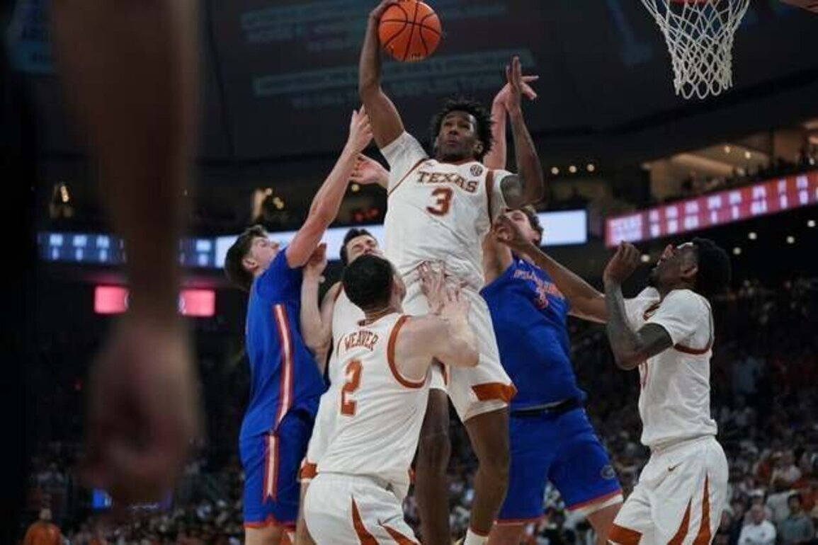 Texas focuses on defense for SEC tourney game vs. Ole Miss