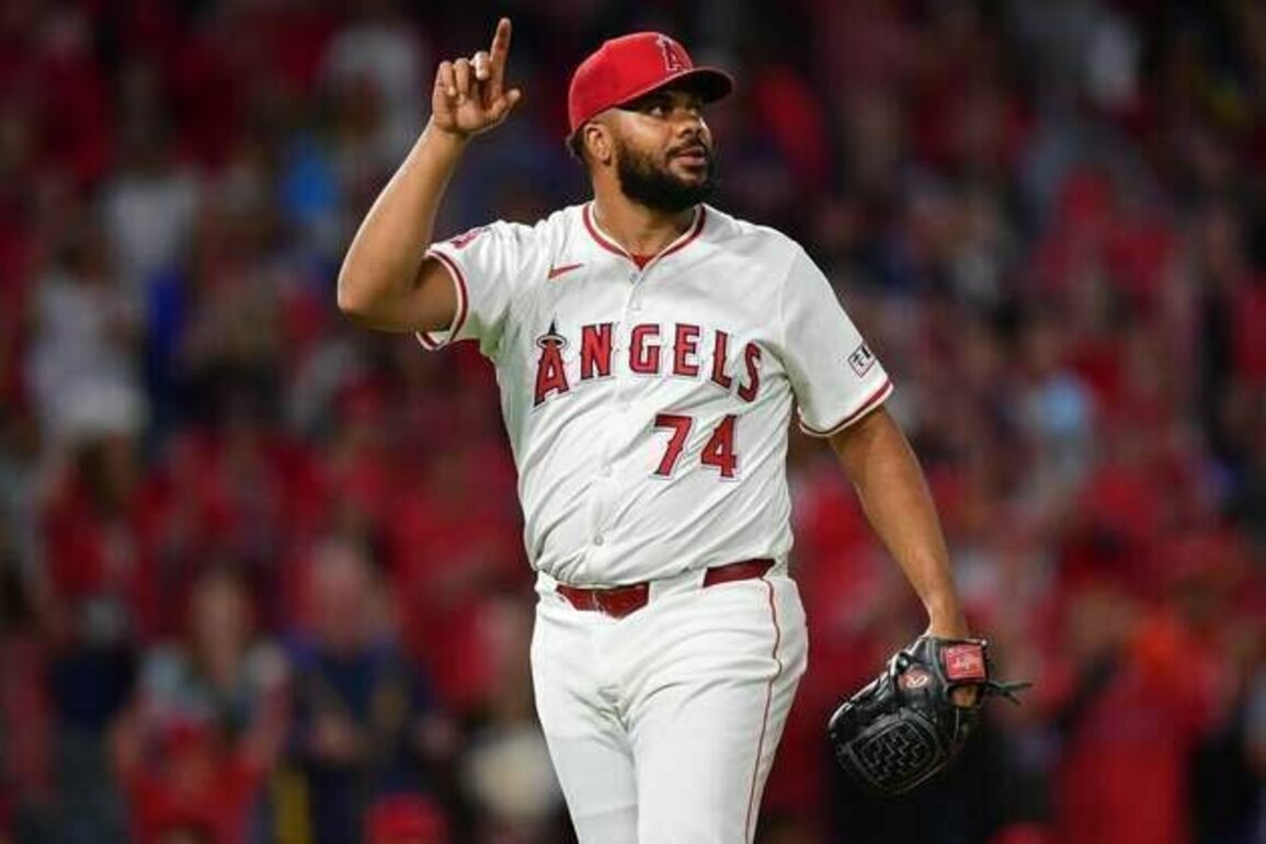 Angels' Kenley Jansen plans to play 4 more seasons