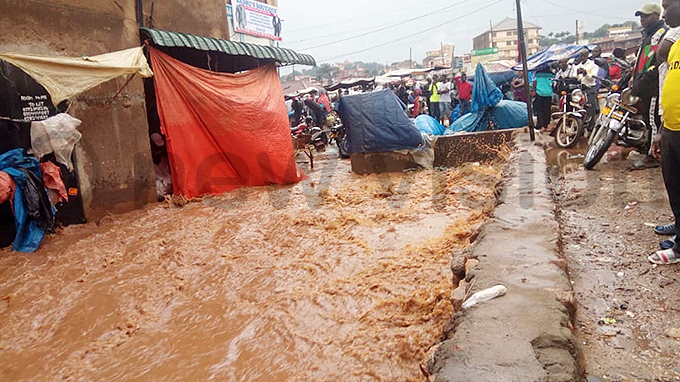 lood water invades businesses near wino arket following the downpour hoto by atrick ibirango