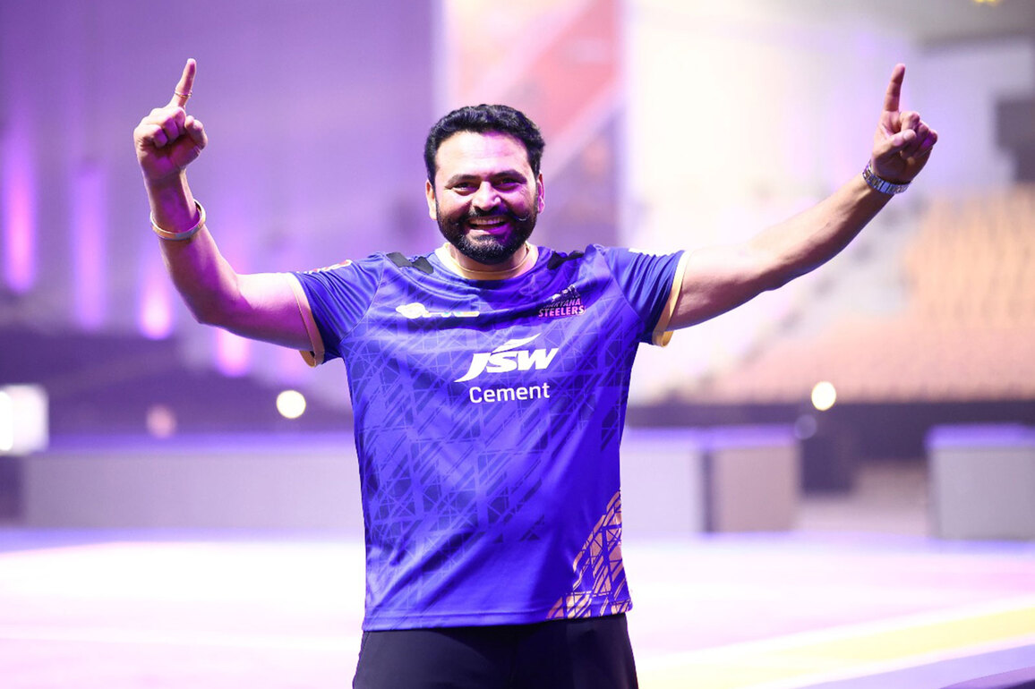 Manpreet Singh becomes first PKL coach to register 100 wins after Haryana Steelers' win