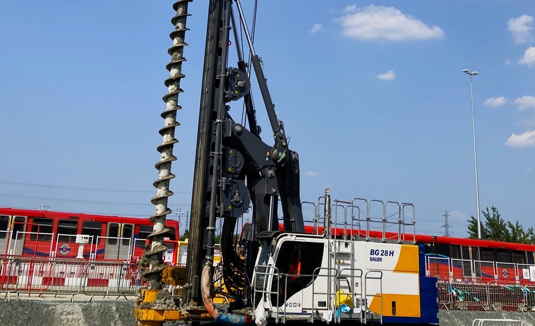 ﻿Bauer Technologies will undertake the piling for the expansion of DLR's Beckton Depot 