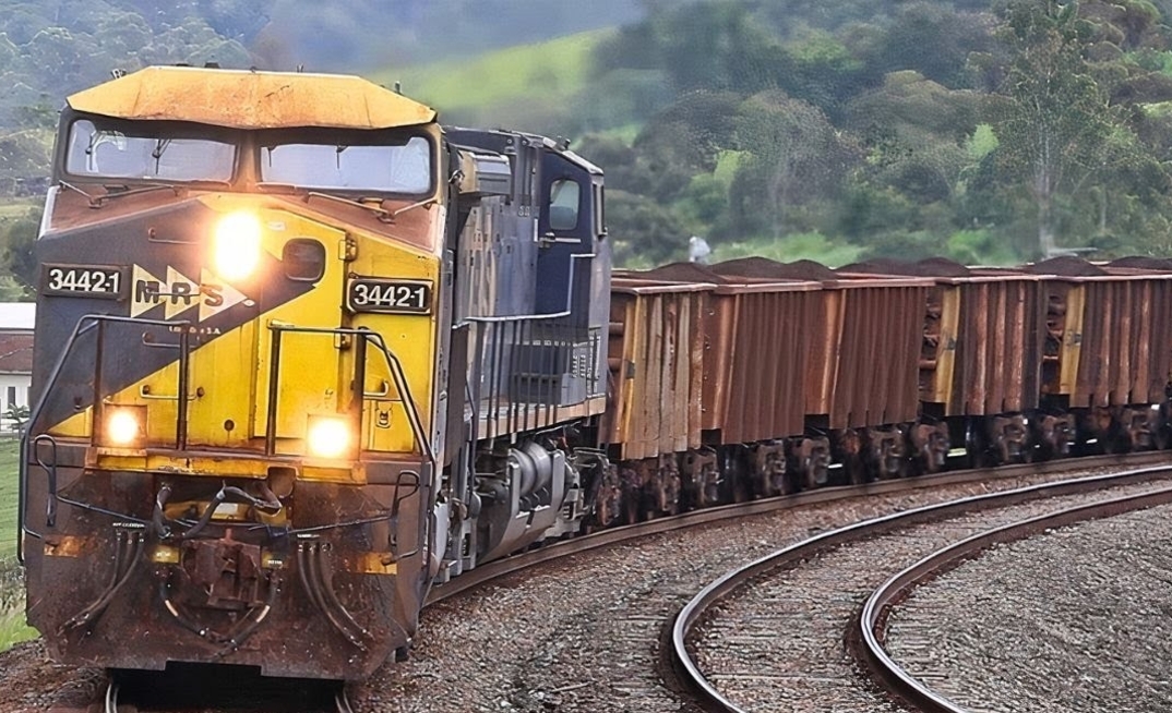 Transporte de minério de ferro pela MRS