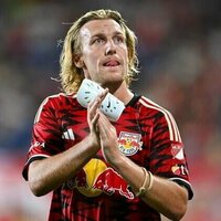 Red Bulls host Crew, have sights set on extending playoff streak