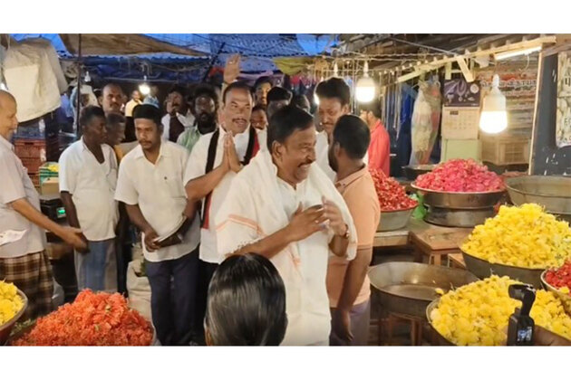 Tamil Nadu polls: KN Nehru, Anbil Mahesh campaign in Tiruchirappalli, promises to protect trader's interests