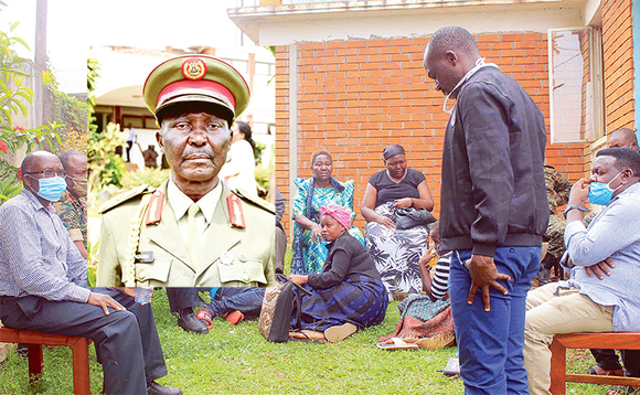 Abamu ku baffamire mu maka ga Maj. Mukasa e Kagoma. Abamu ku baffamire mu maka ga Maj. Mukasa e Kagoma.