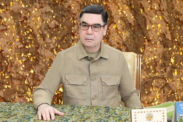 Turkmenistan: Puttin on the pits