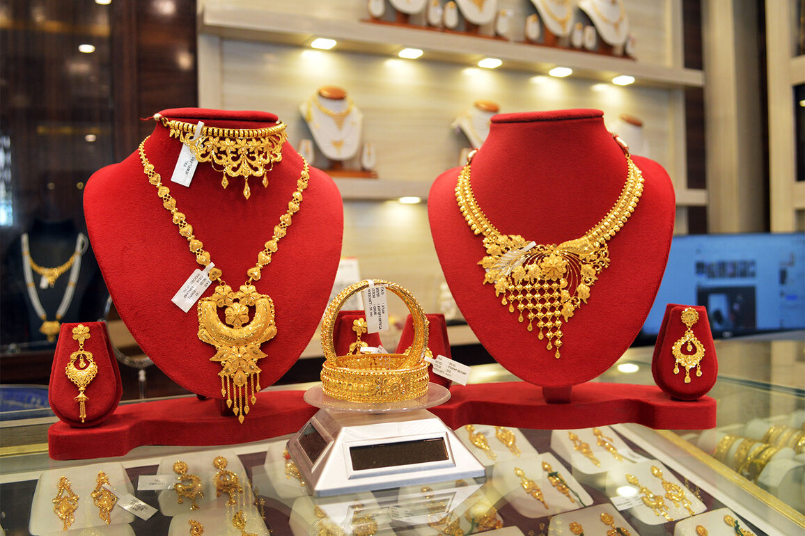 Gold set to extend rally in 2026 as investors hedge against market bubbles: Report