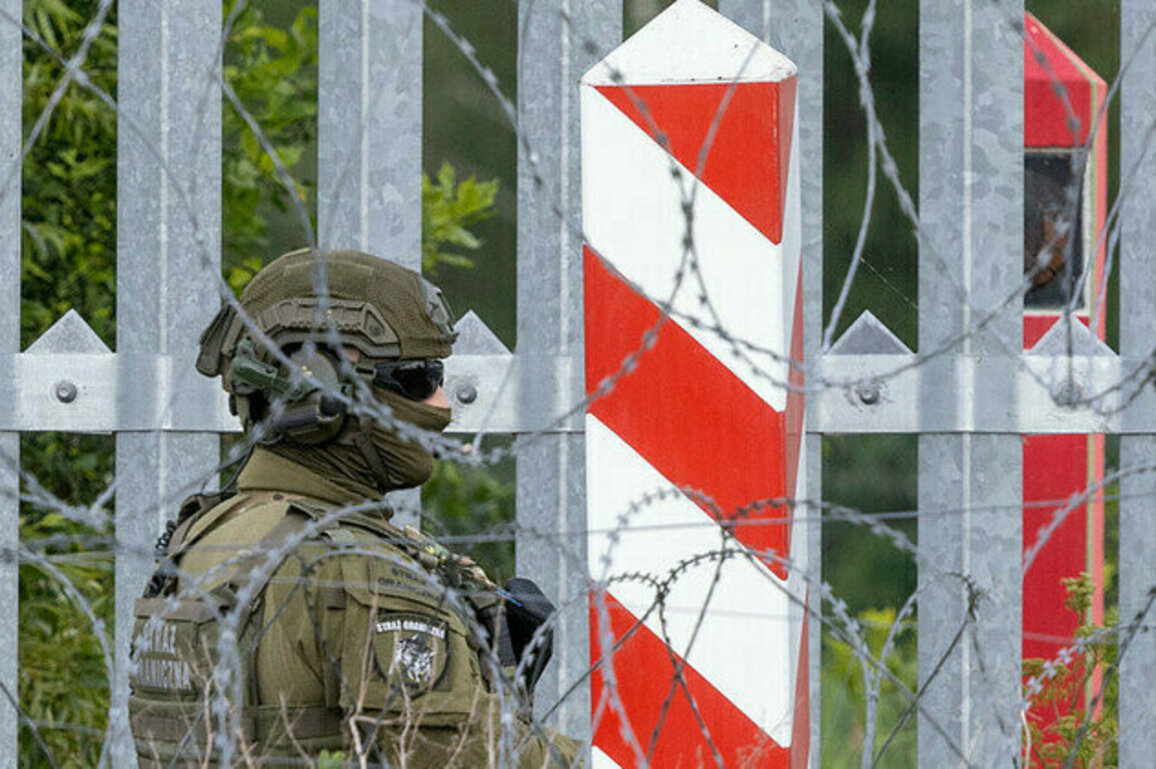 Poland blocks vital ChinaEU trade artery  Politico