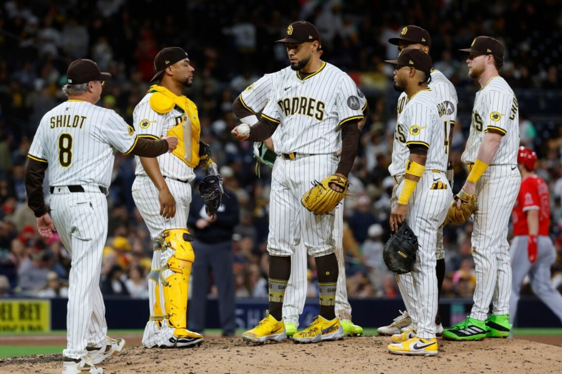Nightmare ninth inning allows Angels to walk past Padres with win  San Diego Union-Tribune