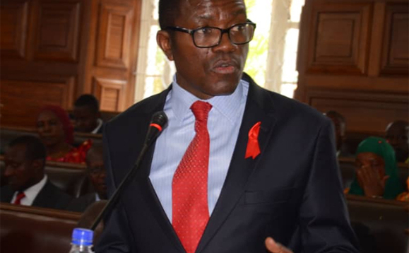 Katikkiro wa Buganda Ow'ekitiibwa Charles Peter Mayiga ng'ayogera mu lukiiko lwa Buganda Katikkiro wa Buganda Ow'ekitiibwa Charles Peter Mayiga ng'ayogera mu lukiiko lwa Buganda