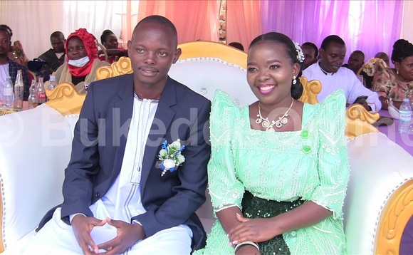 Kangave ne Deborah nga bamema Kangave ne Deborah nga bamema