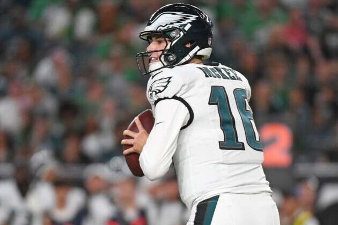 Reports: Eagles plan to start QB Tanner McKee, rest Jalen Hurts, other starters