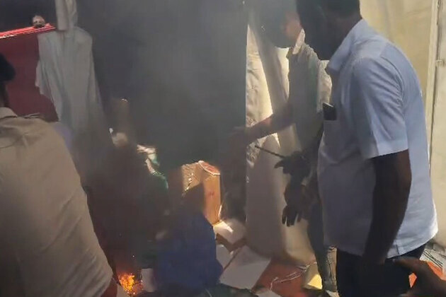 Karnataka: Fire breaks out at mass wedding ceremony attended by DK Shivakumar in Raichur; no casualties