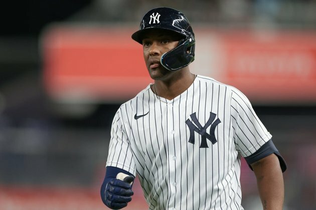 Pirates claim INF/OF Miguel Andujar from Yankees