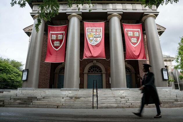 Xinhua Headlines: Shocked, angry and worried -- int'l students react to Harvard ban