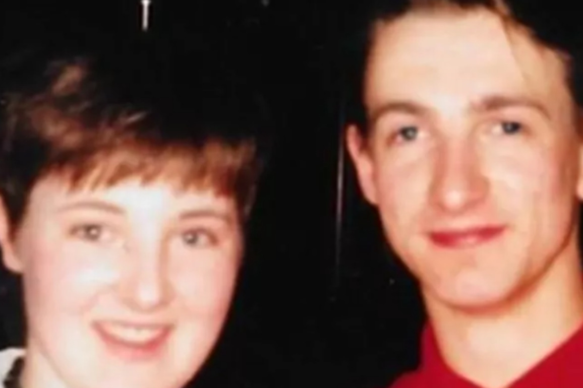 Woman's tribute to brother after severe headache turned out to be deadly cancer