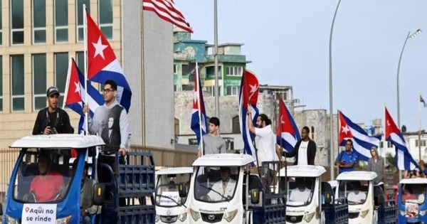 Cubans protest US sanctions by riding bikes, electric tricycles