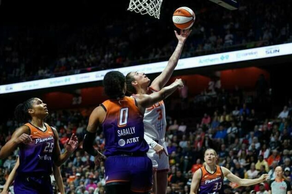 Leila Lacan helps Sun cool off Mercury