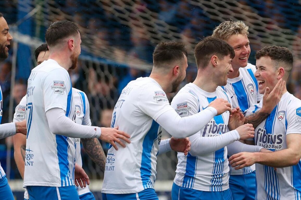 Dean Shiels tight-lipped over Joel Cooper visit as Coleraine maintain Euro vision