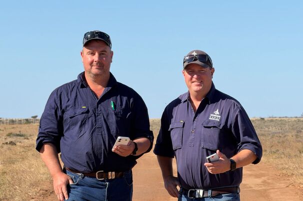 Kondinin Group engineers, Josh Giumelli and Ben White, put several popular 4G phones to the test. 