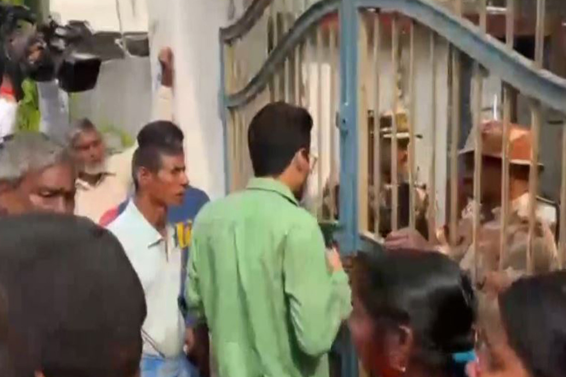 West Bengal polls: Voting disrupted at Balua Chara High School booth in Malda amid alleged EVM malfunction