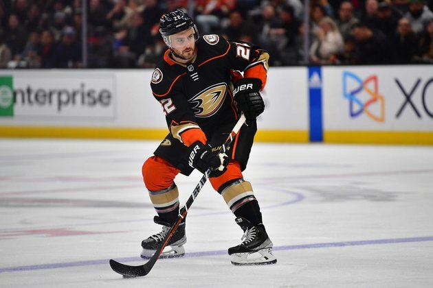 Ducks, Blues focus on present, not future draft position