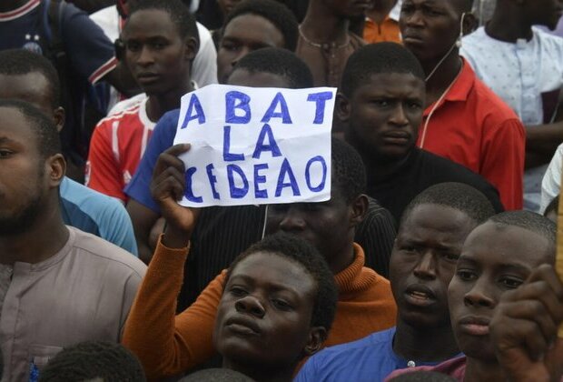 Niger left in limbo as ECOWAS dithers on military intervention