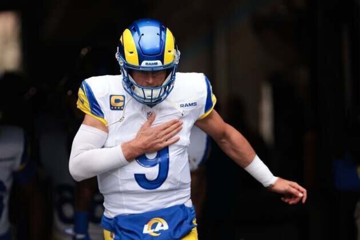 Rams QB Matthew Stafford sets TD pass streak record