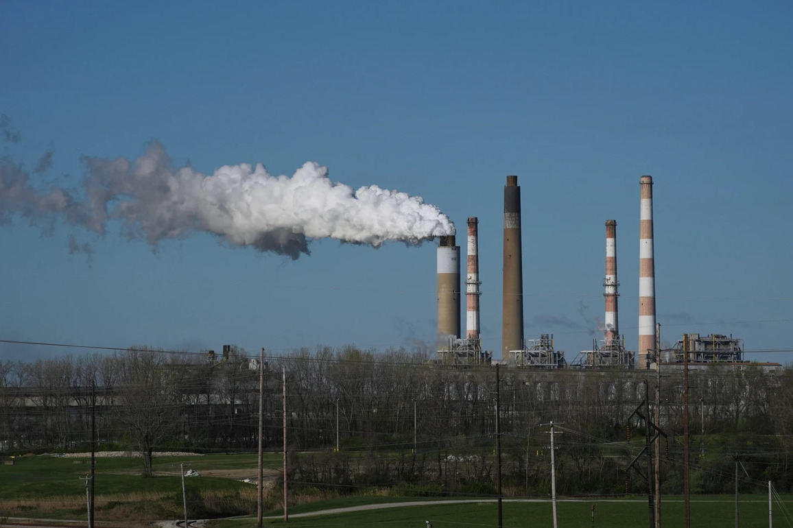 EPA set to repeal rules limiting power plants' greenhouse gases