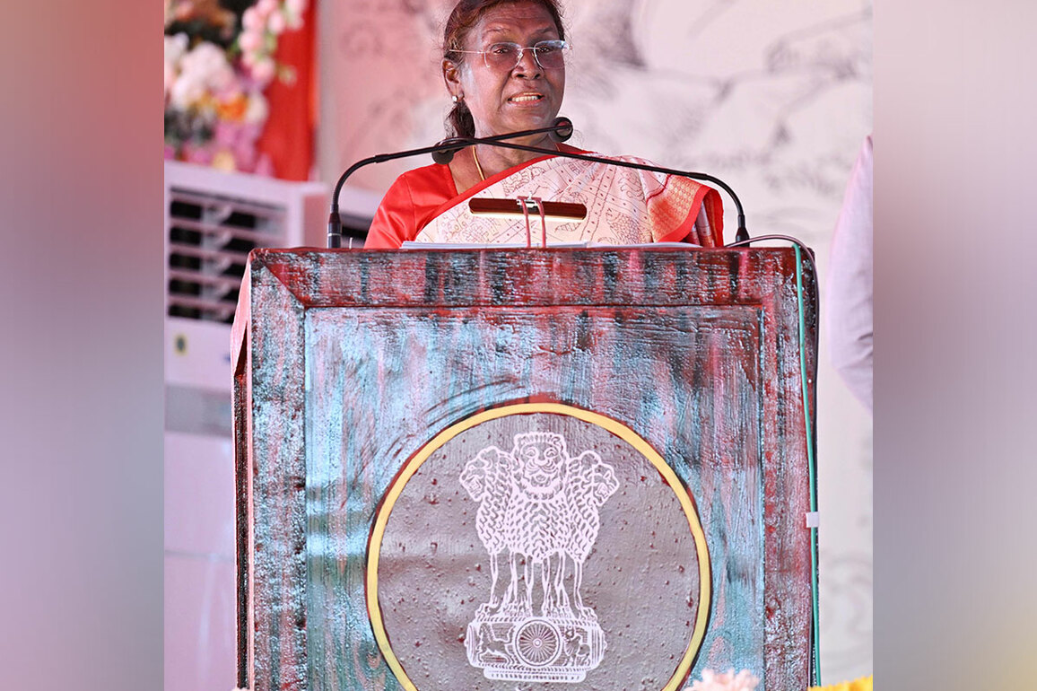 President Murmu makes darshan at Lord Nilamadhab temple in Odisha