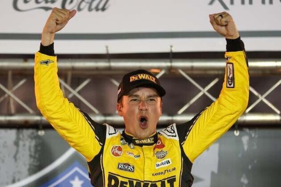 Late charge gives Christopher Bell victory in Trucks race at Bristol