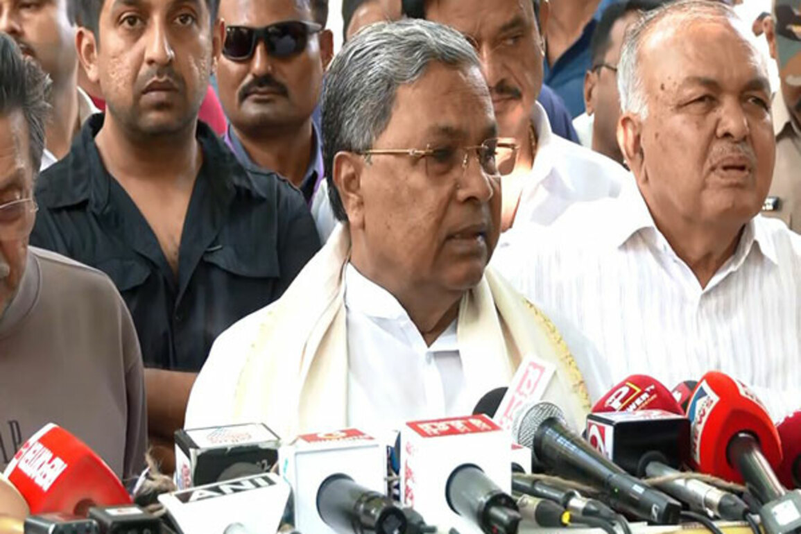 "We shouldn't need to show them sympathy" Siddaramaiah condemns terror attack, expresses support to centre