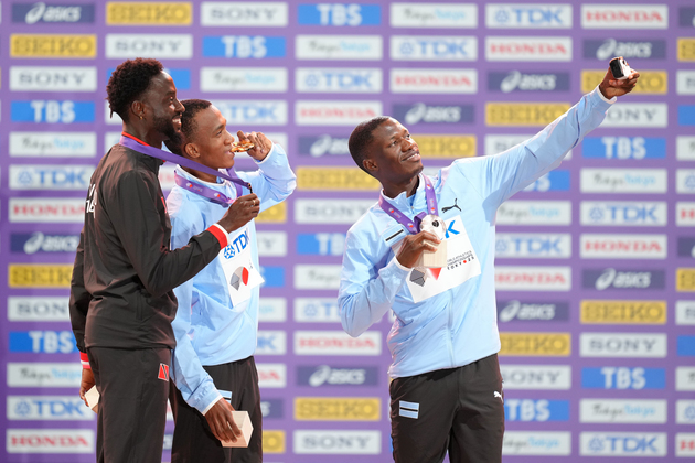 (SP)JAPAN-TOKYO-ATHLETICS-WORLD ATHLETICS CHAMPIONSHIPS-MEN'S 400M-AWARDING CEREMONY