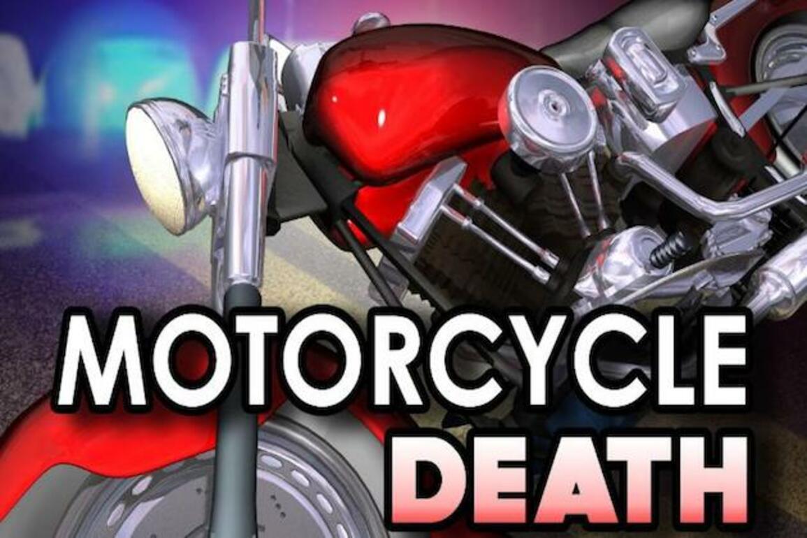 Motorcyclist dies after colliding with car on Cork-Waterford border