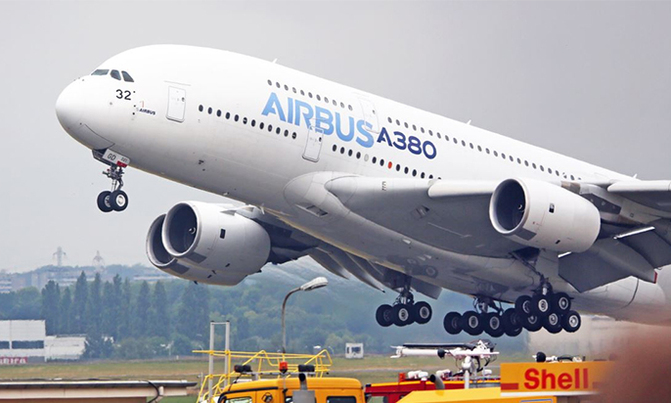 Airbus pulls plug on costly A380 superjumbo Airbus pulls plug on costly A380 superjumbo