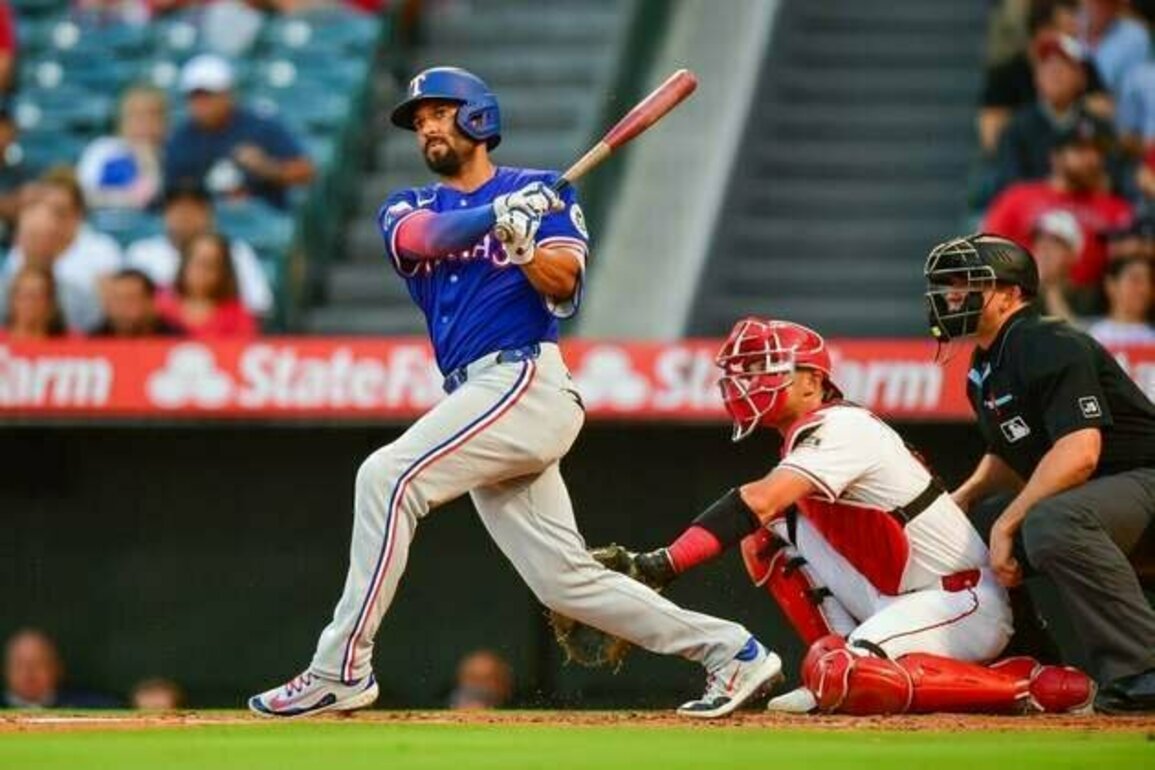 Rangers' Nathan Eovaldi holds down Angels for 100th win