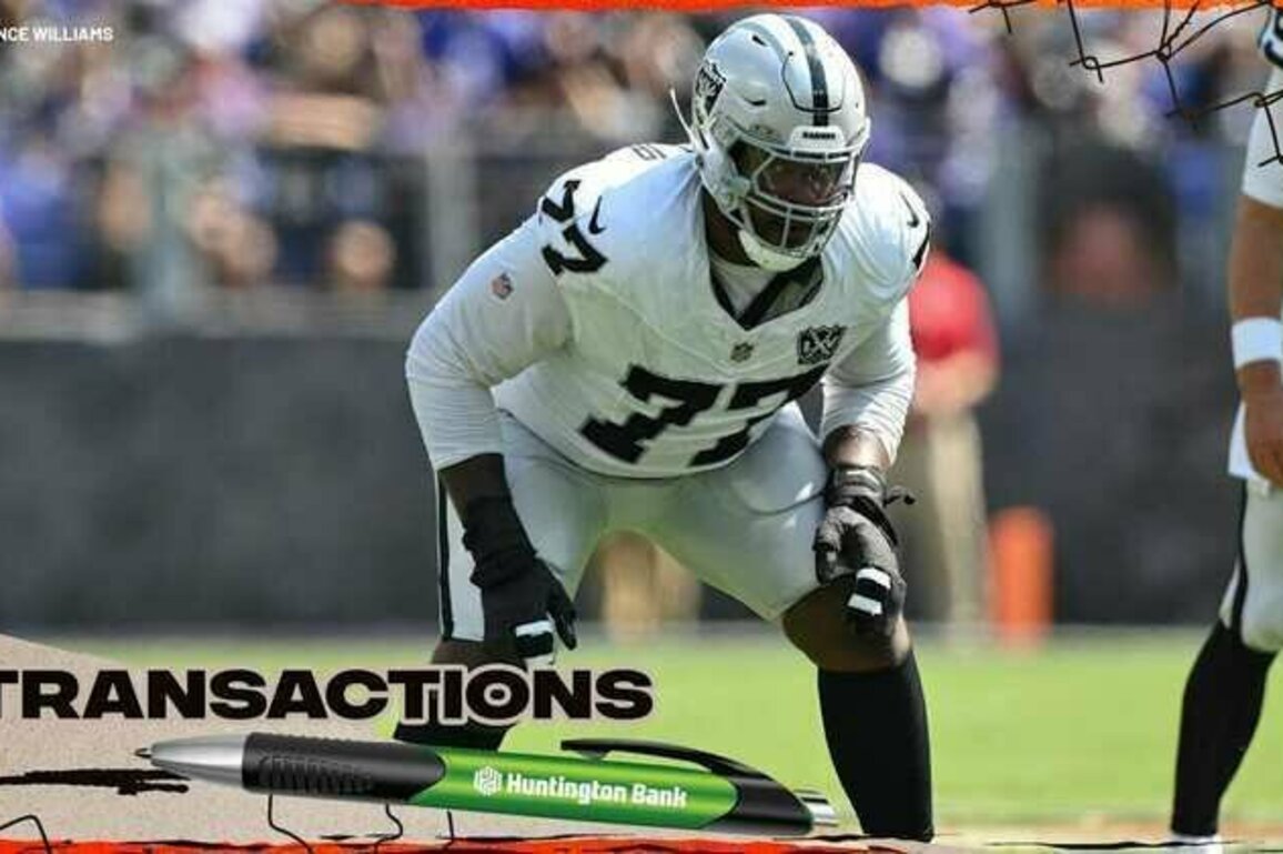Browns sign T Thayer Munford Jr.