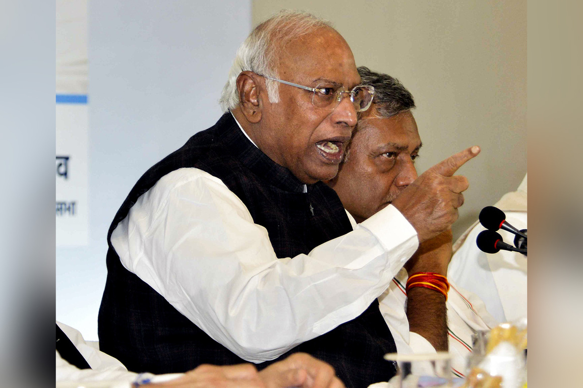 "Bihar needs a 'model' filled with economic development, social justice, and equality": Mallikarjun Kharge as second phase polling underway