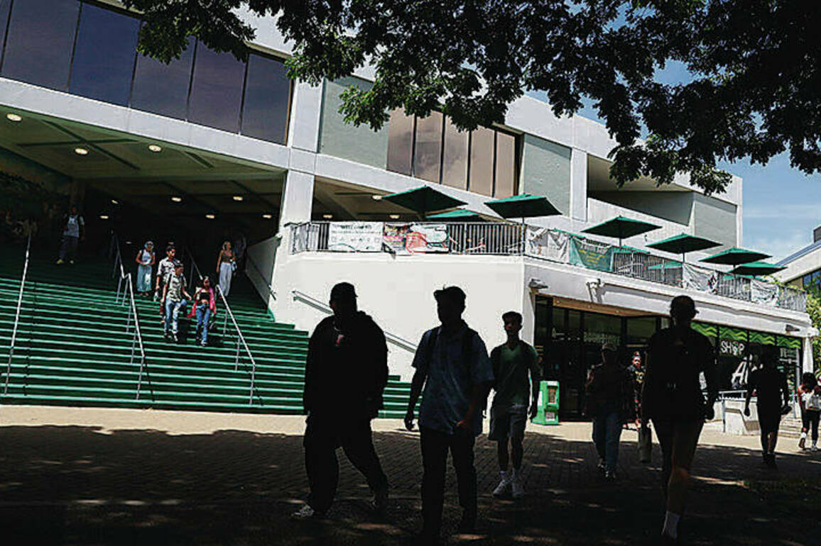 Several international students at UH have visas revoked