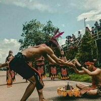 Mitos, mistis, dan masa depan pengetahuan lokal